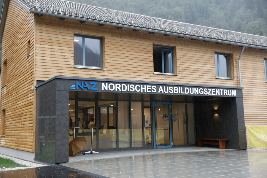 NAZ Eingang