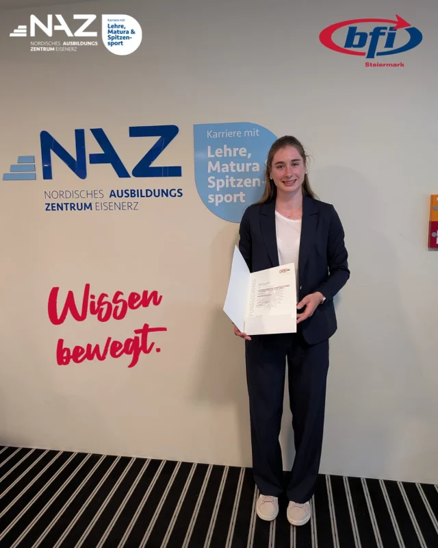 🎓 Herzlichen Glückwunsch, Anna! 🎯

Unsere Biathletin Anna Millinger hat ihre Lehrabschlussprüfung als Bürokauffrau mit gutem Erfolg bestanden – wir gratulieren ganz herzlich! 🥳

In den letzten Jahren war Anna eine große Stütze im NAZ-Büro. Mit ihrer kreativen Ader, ihrer Zuverlässigkeit und ihrem tatkräftigen Einsatz hat sie unser Team bereichert und in vielen Bereichen mitgestaltet. 💡💻

Wir wünschen dir für deinen weiteren Weg alles erdenklich Gute, liebe Anna – und natürlich bleiben wir dran und verfolgen mit Freude, wohin dich dein Weg führt. 🌟

Danke für alles – wir sind schon gespannt auf das, was kommt! 💙

#NAZEisenerz #Biathlon #Lehrabschluss #BerufUndSport #StolzAufDich #ZukunftGestalten #TeamSpirit #LAP #Bürokauffrau #karrieremitlehrematuraundspitzensport #connectingsportsandapprenticeship #bfisteiermark #wissenbewegt